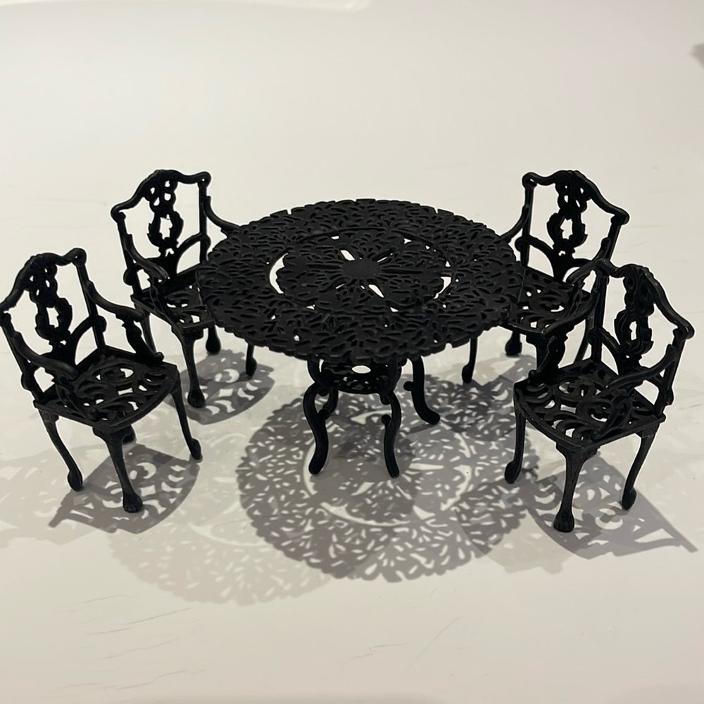 Metal Miniature Doll house 5pc Furniture